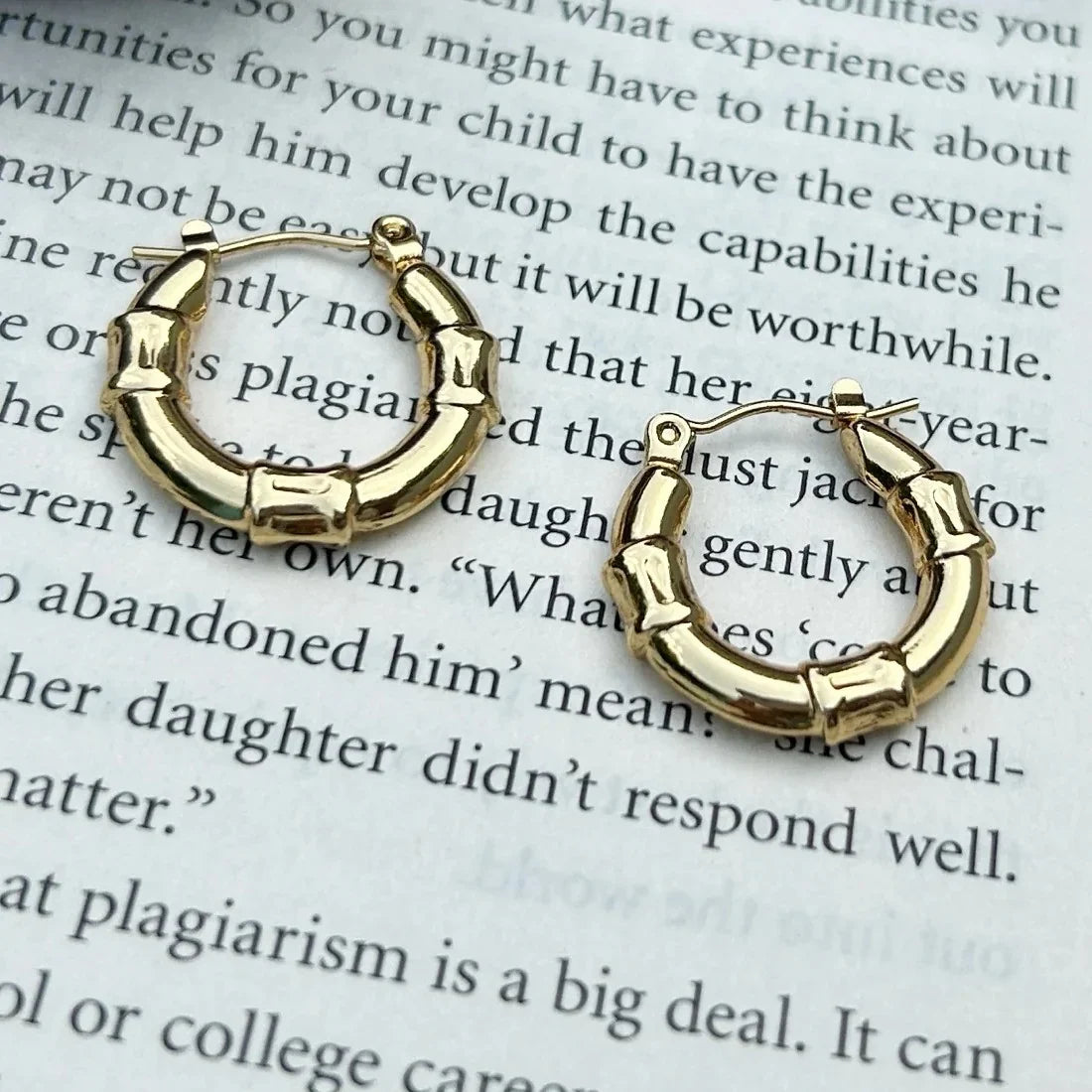 Gold-Plated Three-Knot Hoop Earrings, Waterproof & Anti-Tarnish