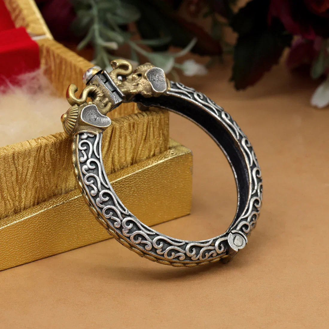 Traditional Elephant Motif Dual-Tone Oxidised Kada